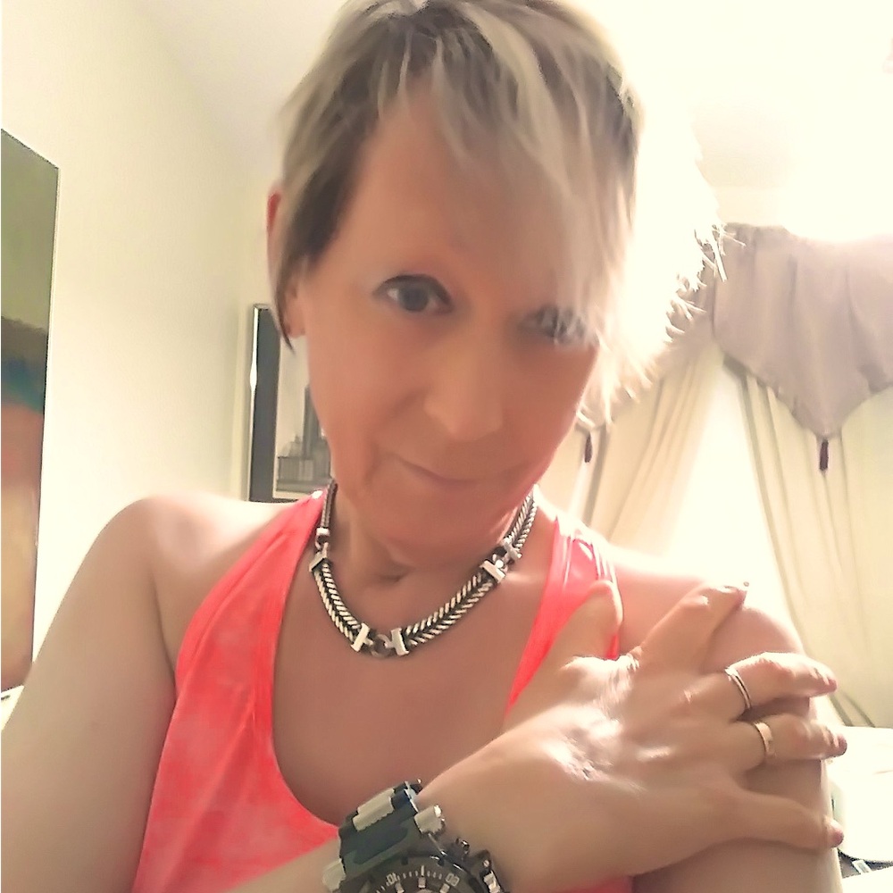 Meet your Posher, Andrea
